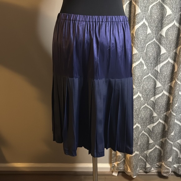 Vintage Drop Waist Navy Blue Pleated Skirt - Picture 5 of 7